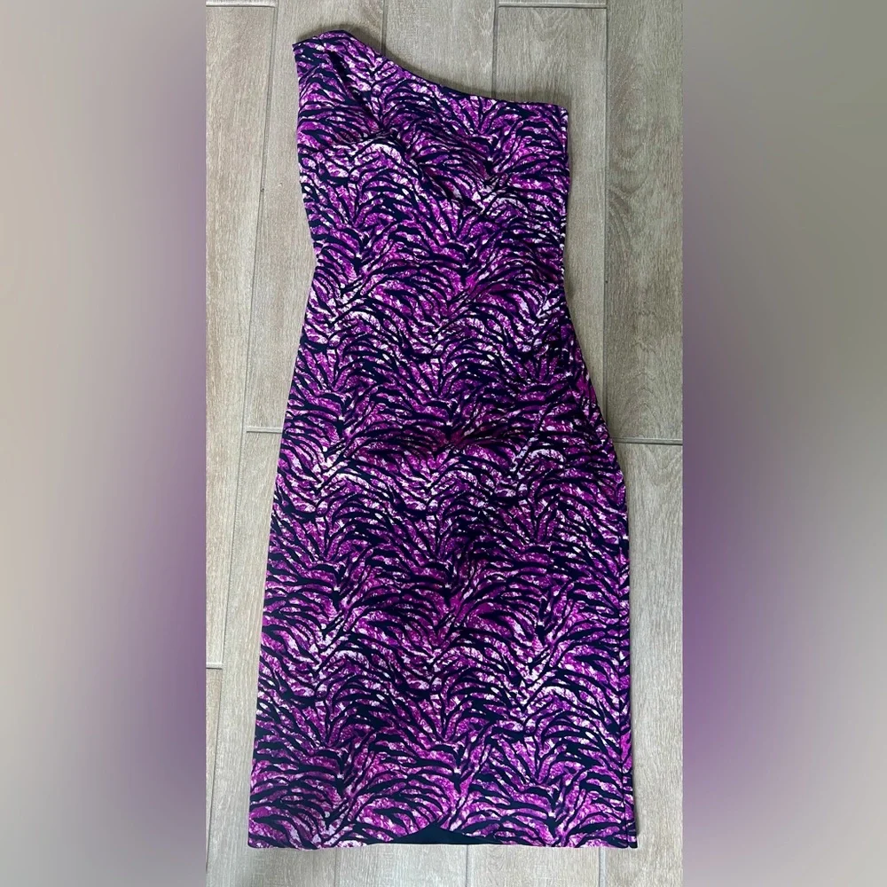 Chiara Boni https://us.chiaraboni.com - Picture 4 of 6